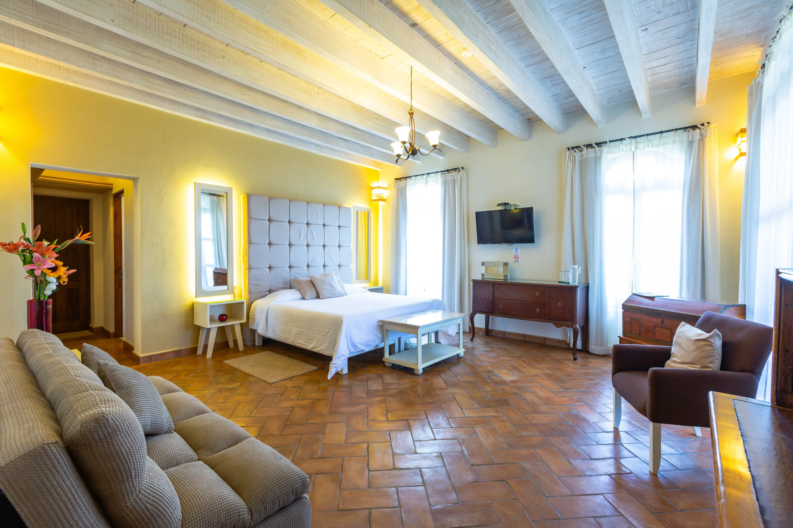 Grand Las Nubes by Inmense