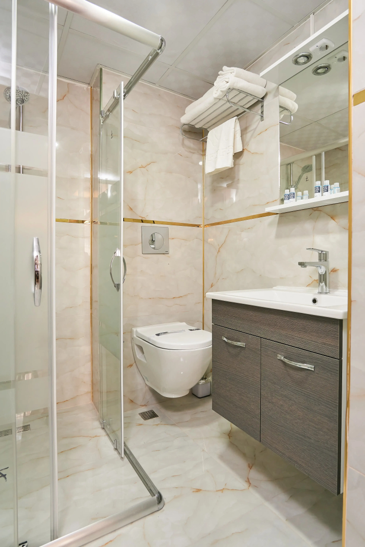 Renzo Hotel - Special Category