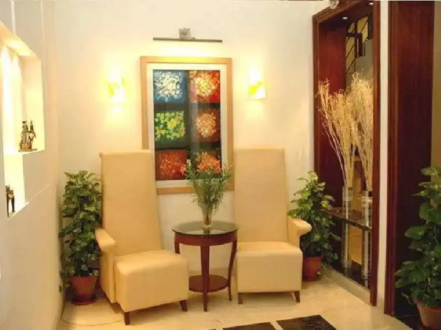 Dolphinn Just Like Home