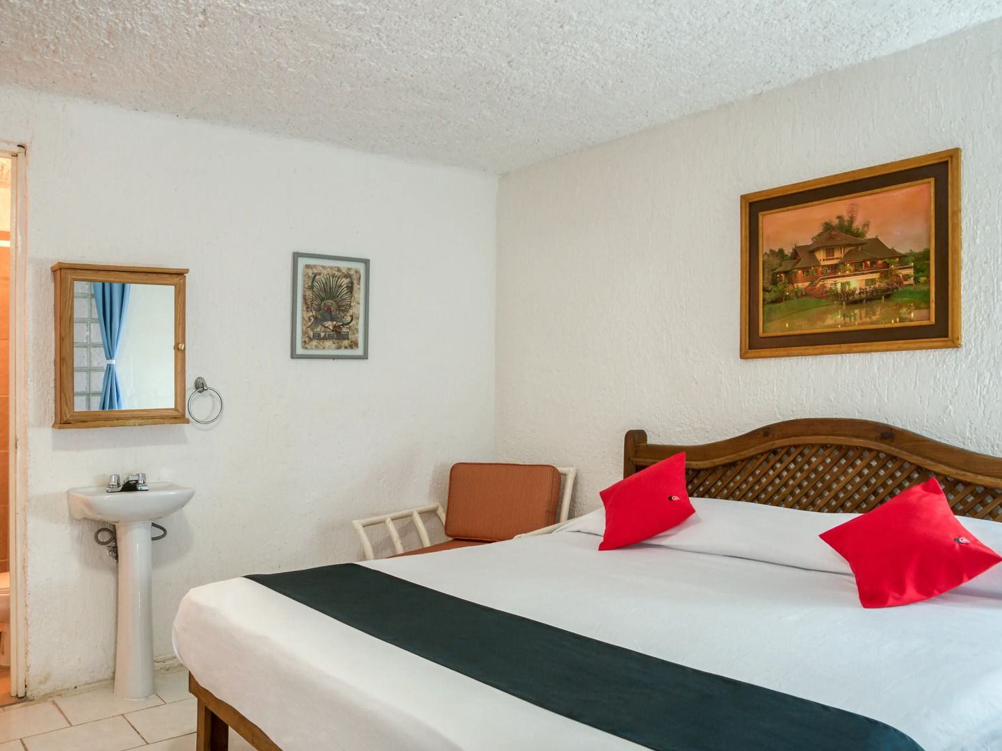 Capital O Farallon Inn