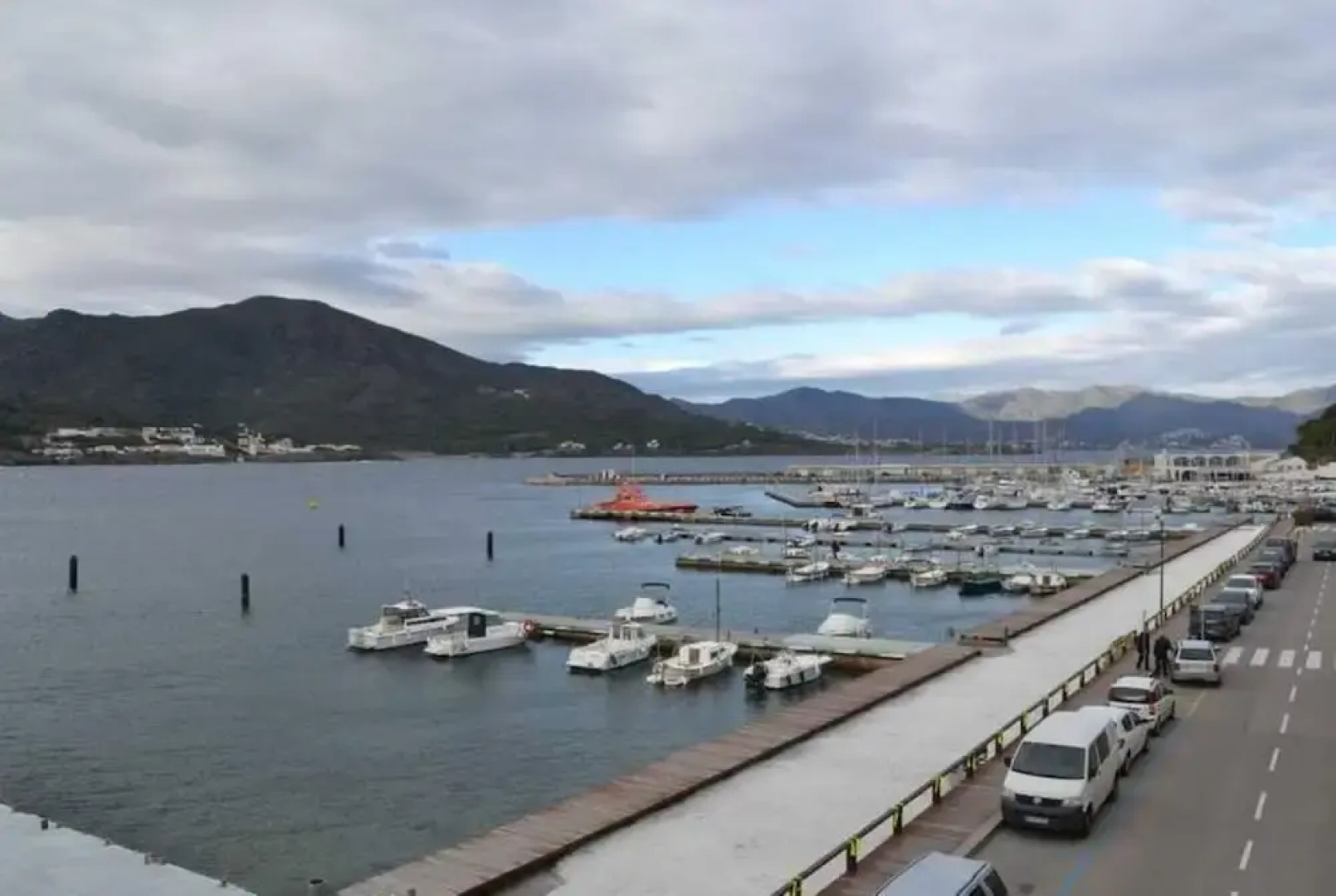 106315 - Apartment in Port de la Selva