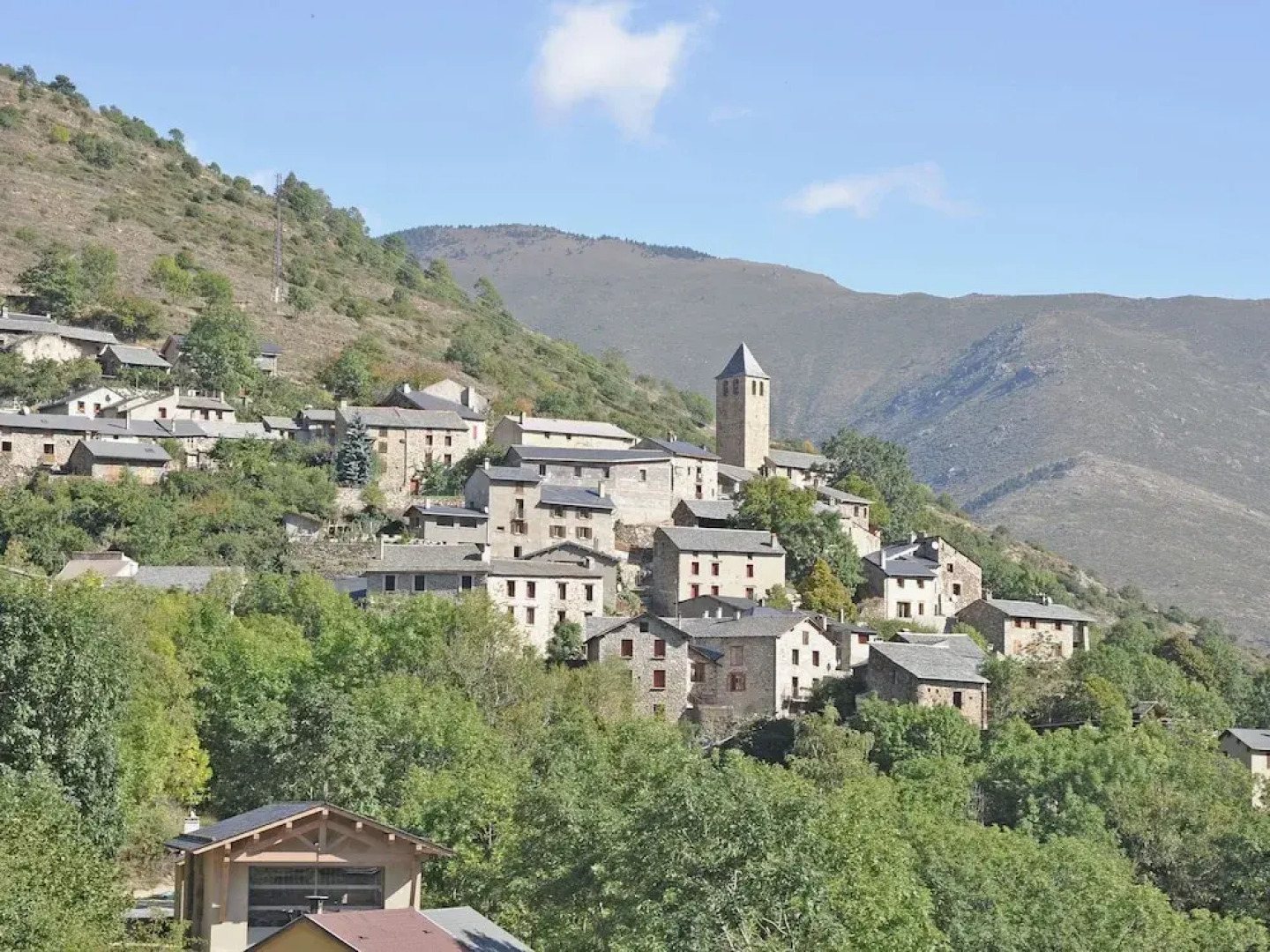 Inviting Villa in Ayguatebia-talau With Garden