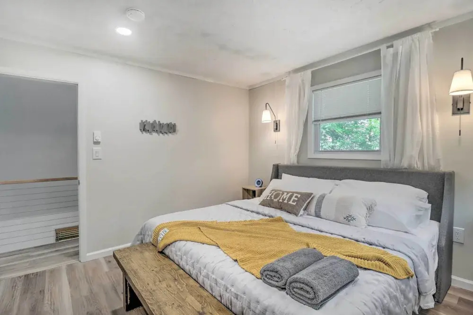 Charming Emerald Lakes Cottage w/ Hot Tub!