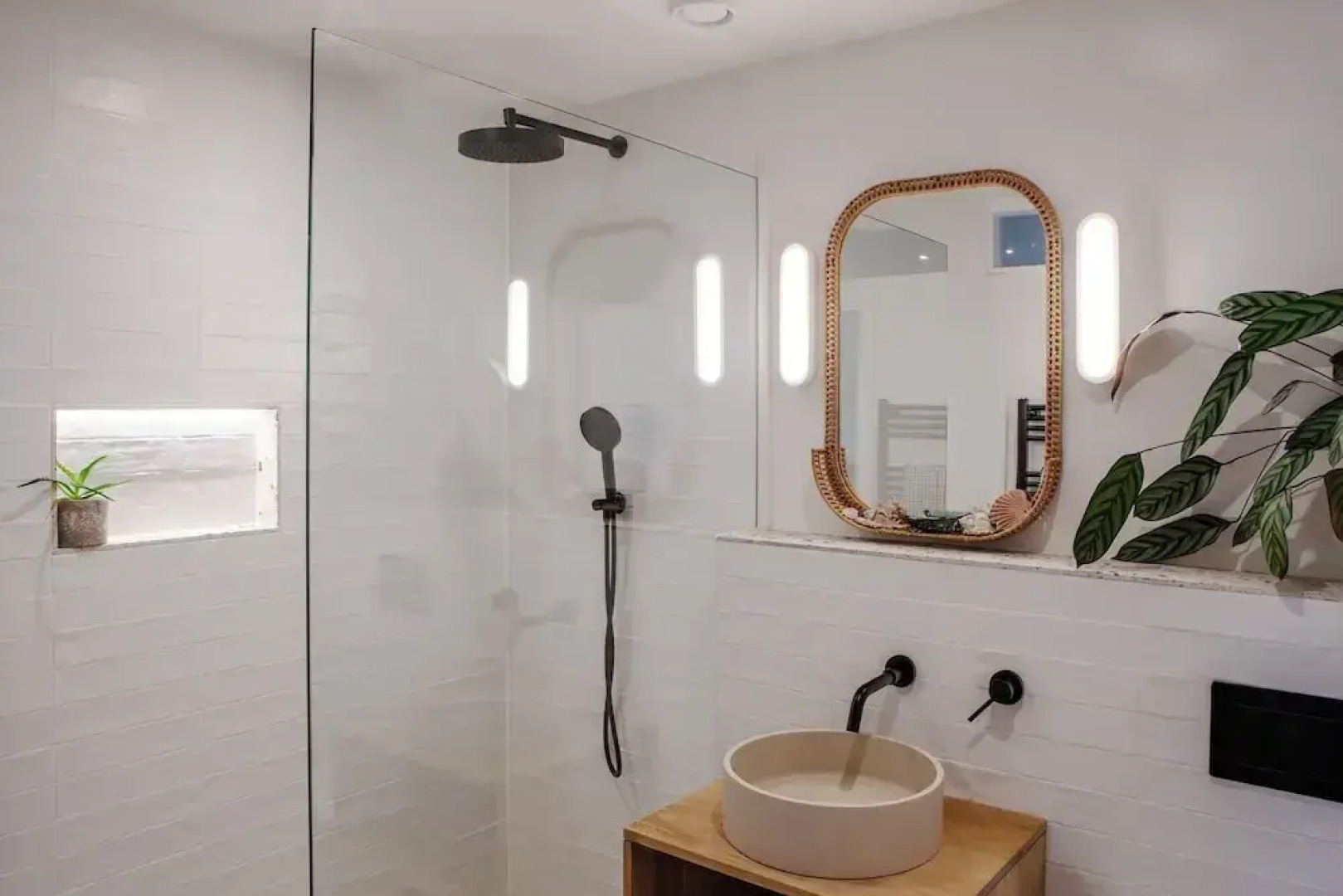 2-bed Eco Friendly Home - Sleeps 4 - Parking