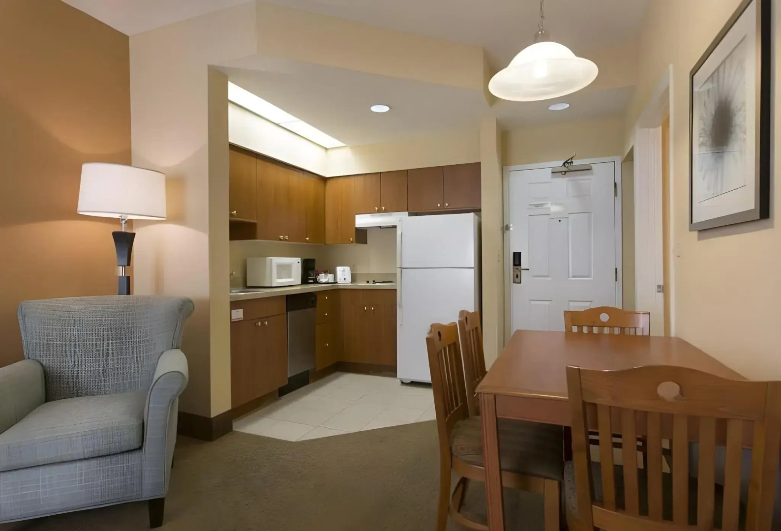 staySky Suites - I Drive Orlando