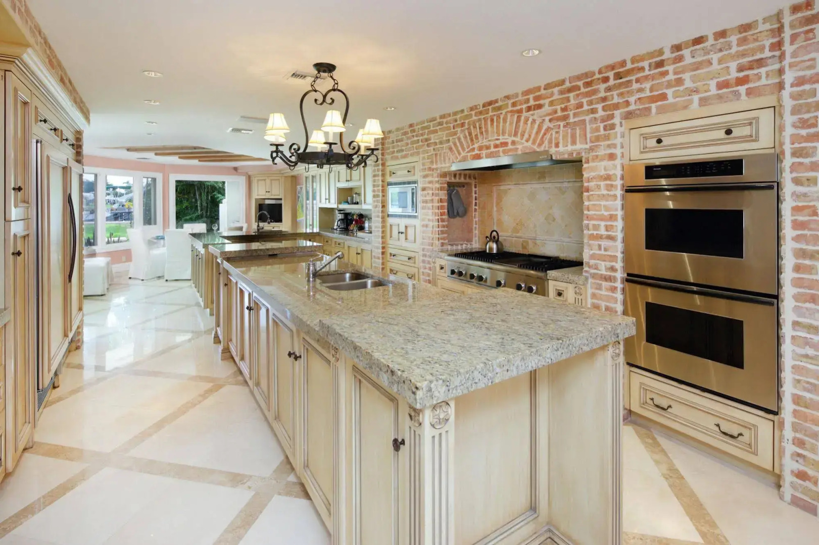 Casa Grande on the Bay