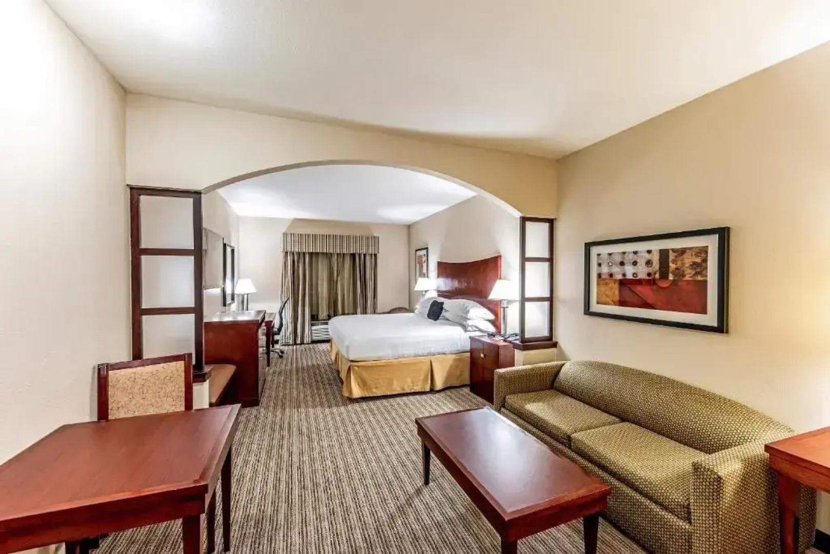 Holiday Inn Express & Suites Mineral Wells