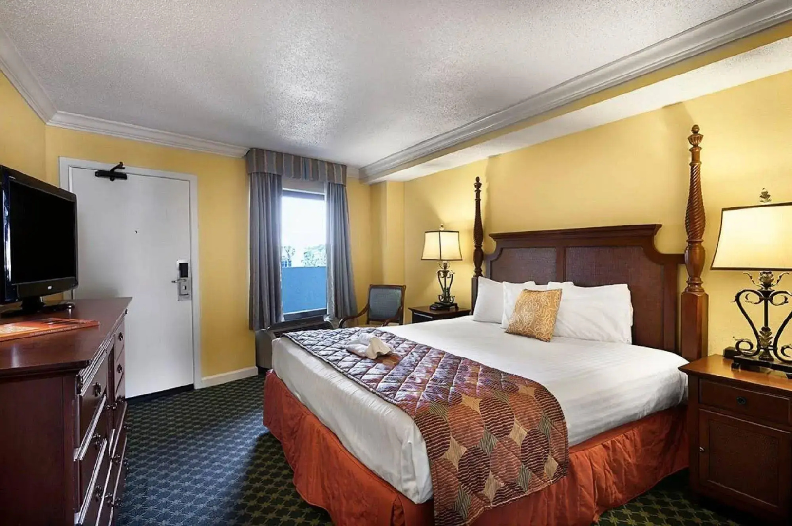 Sea Crest Oceanfront Resort