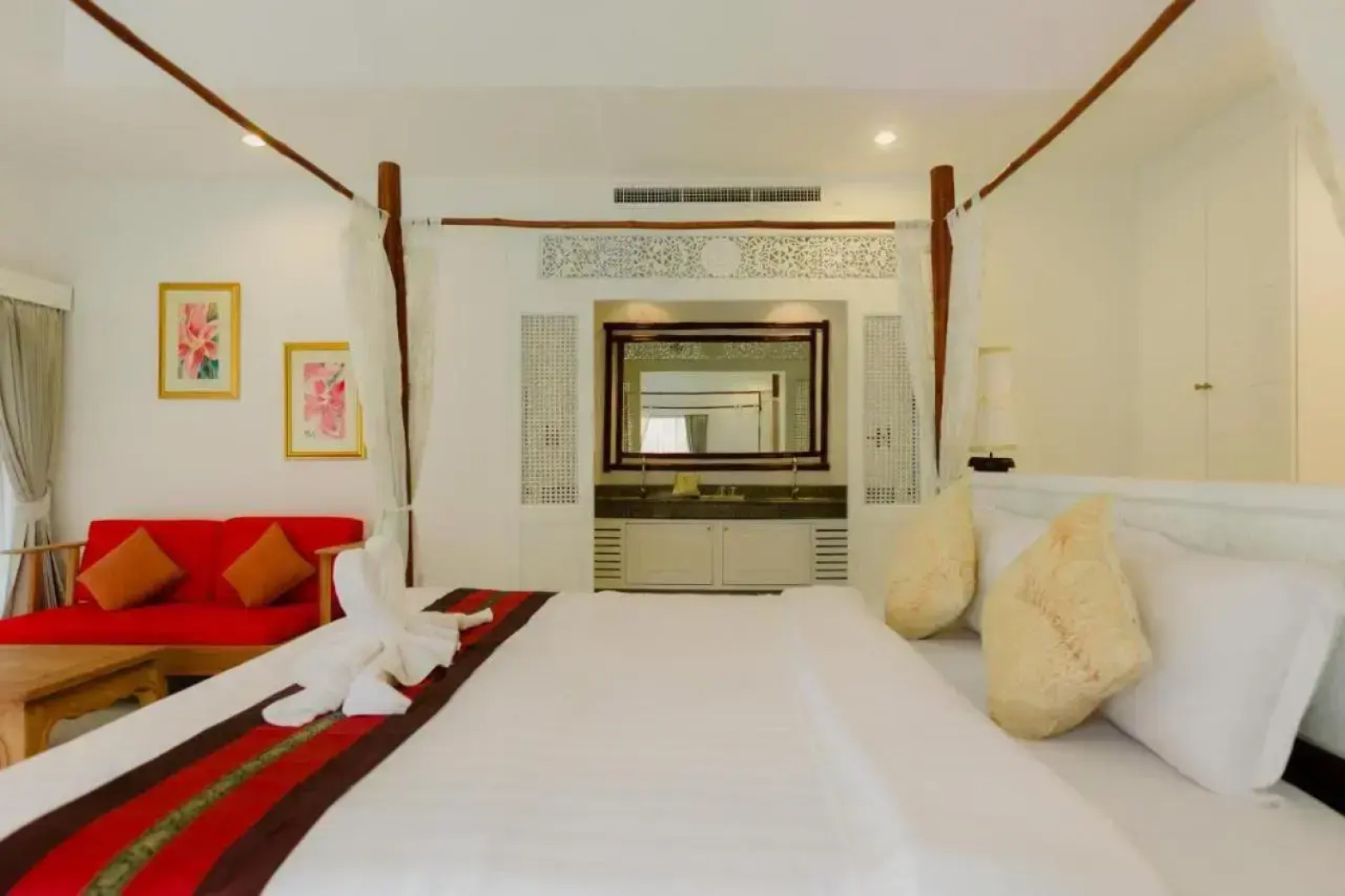 Villa Raya Private Pool Villas Resort