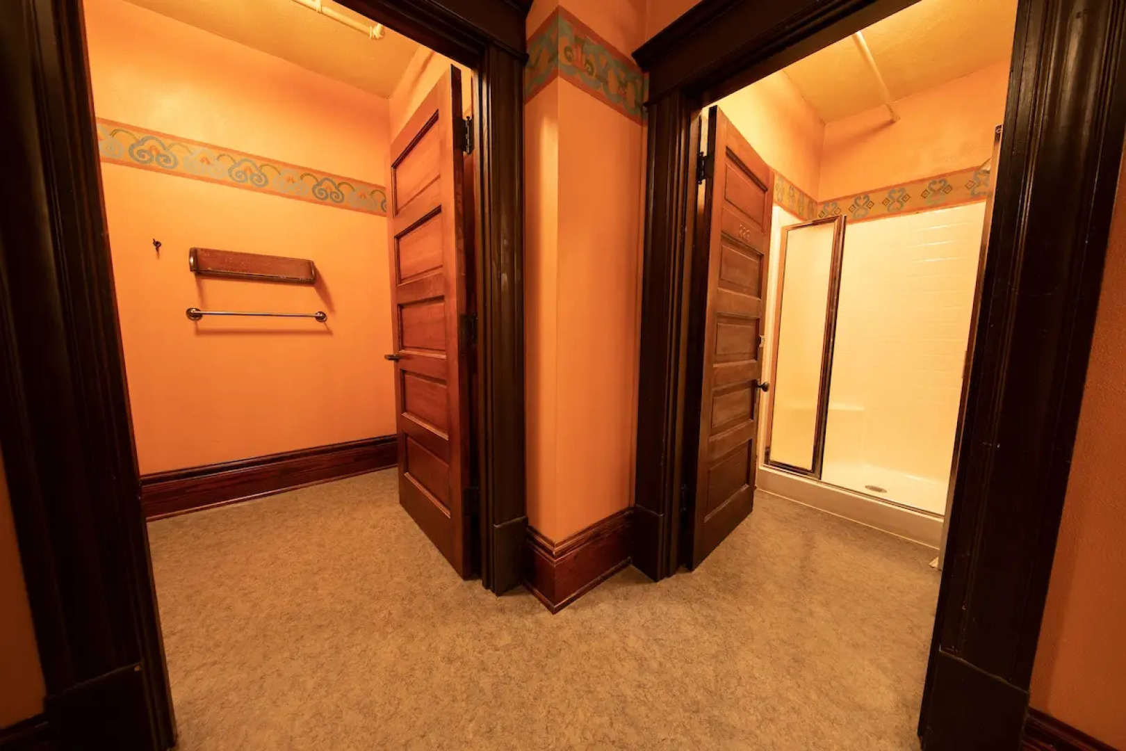 McMenamins Hotel Oregon