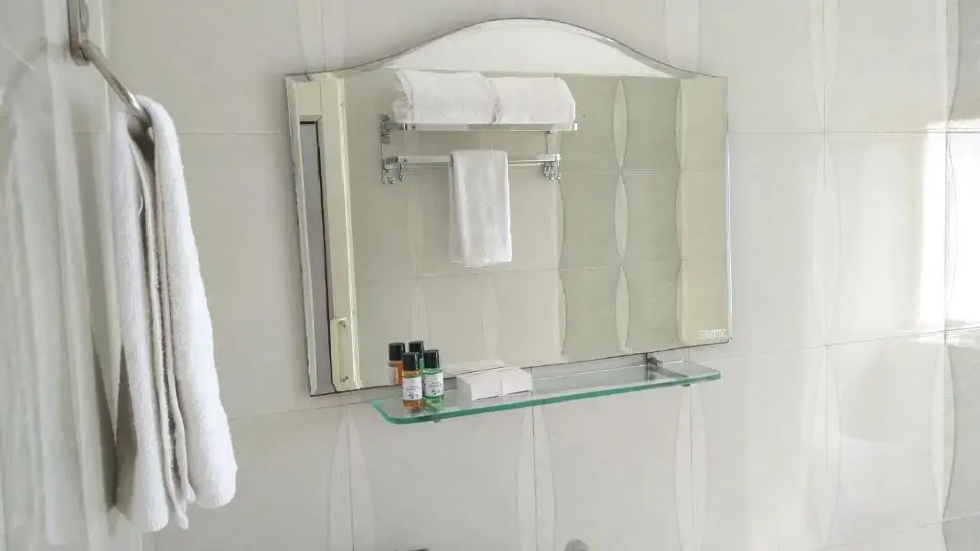 OYO 7026 Highland Village Resort