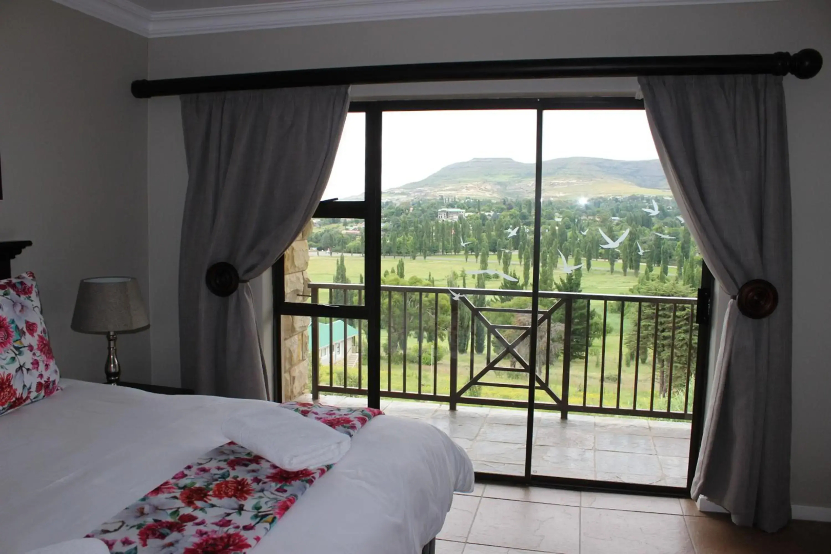 Sunbird Haven Self-Catering Sleeps 8