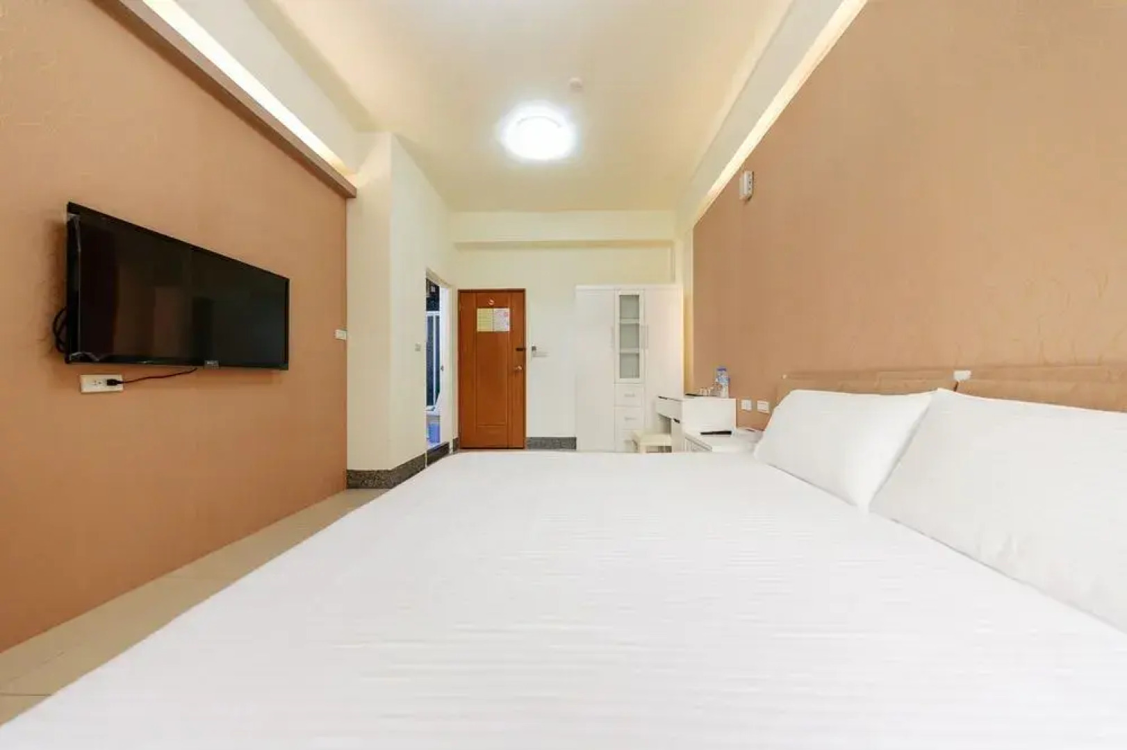 Playing Off 107 Bed and Breakfasts