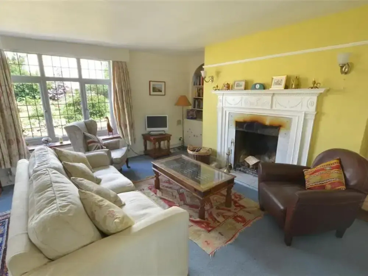 Pleasant holiday home in Horning with pond