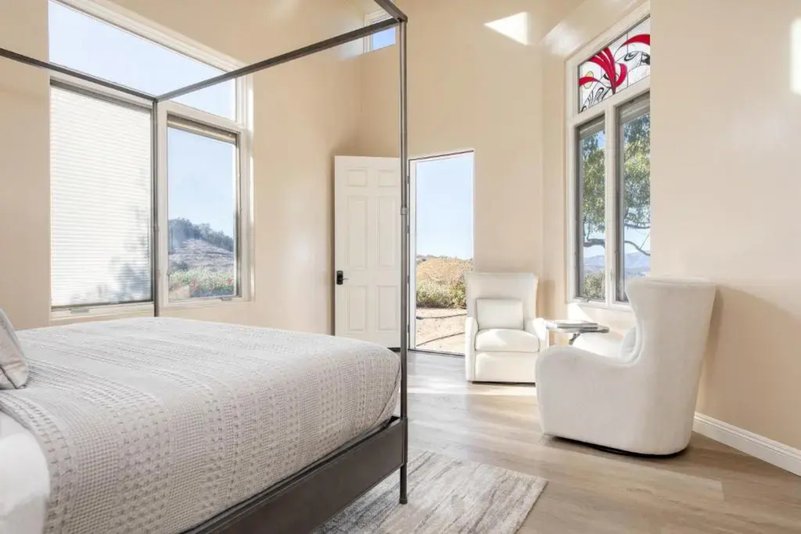 Camila by Avantstay 18-person Temecula Mansion