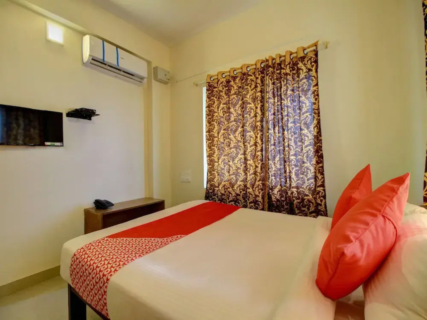 OYO 16667 Taj Palace