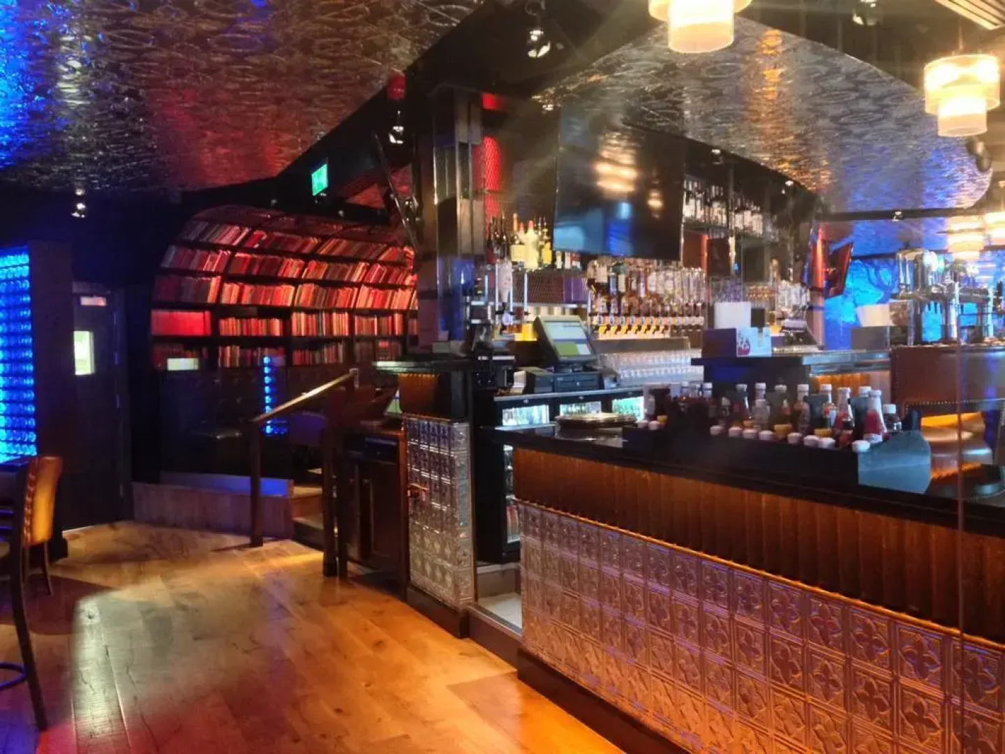 The Royal Hotel and Merrill Leisure Club