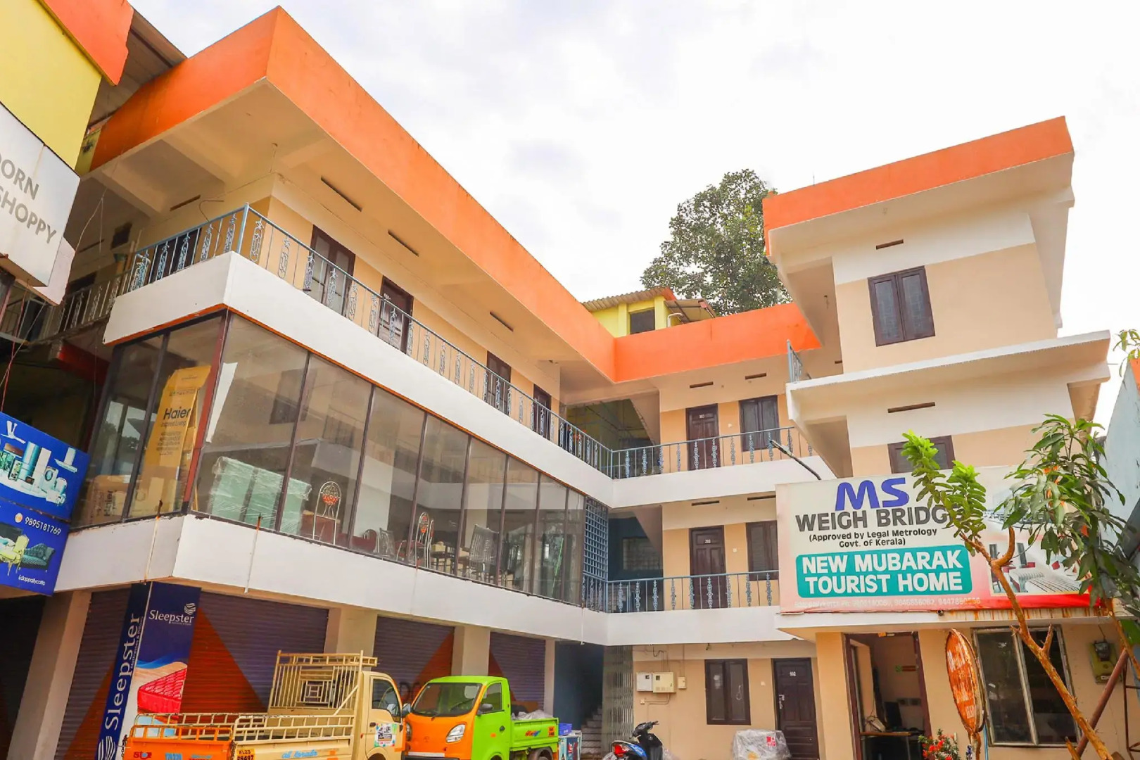 SPOT ON 63084 New Mubarak Tourist Home