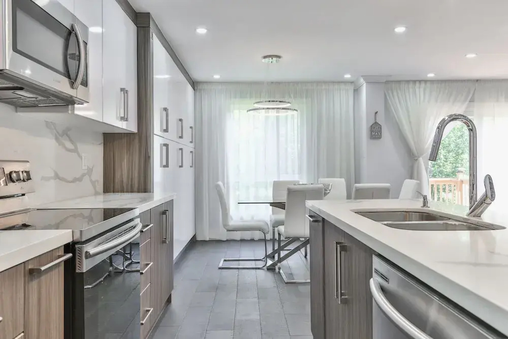 QuickStay - Classy 5brm House in Vaughan