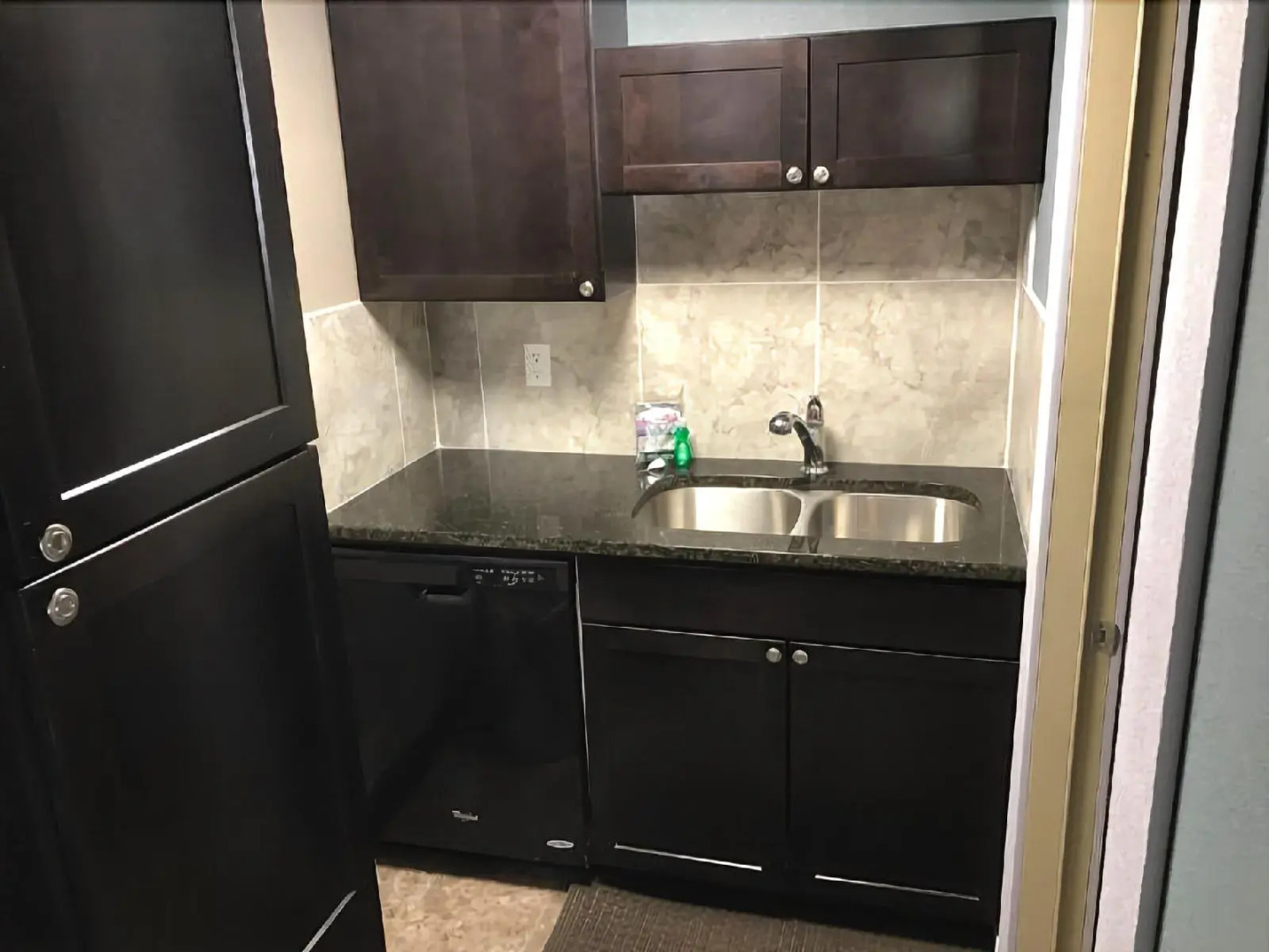 Riverfront Studio Suites