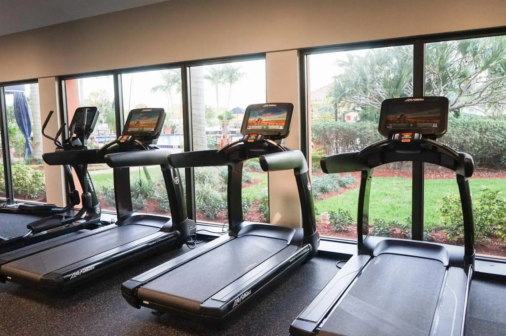 Hilton Palm Beach PBI