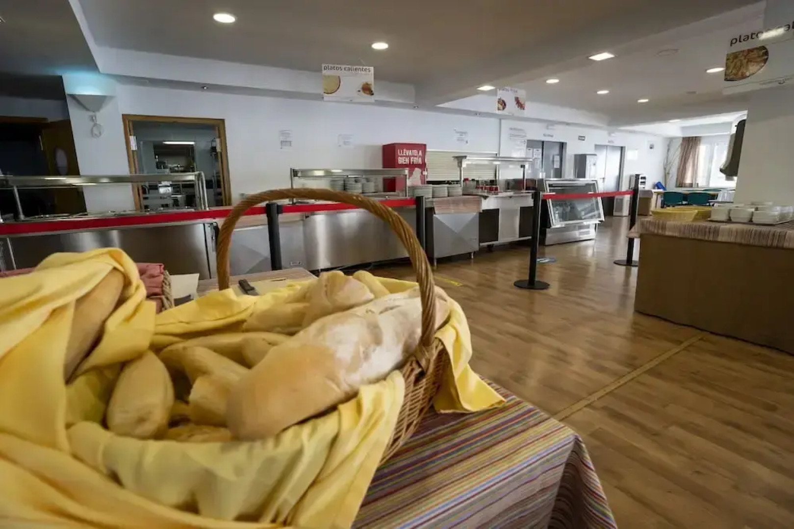 Albergue Inturjoven Sierra Nevada - Hostel