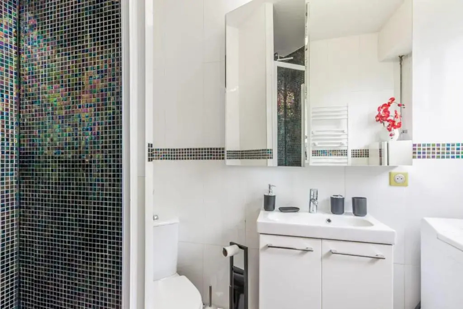 Charming 1br with balcony & pool nearby Trouville-sur-Mer station - Welkeys