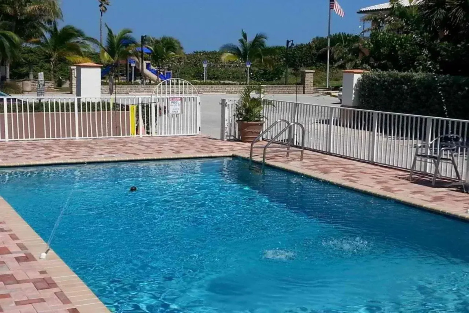 Sea Spray Inn & Beach Resort