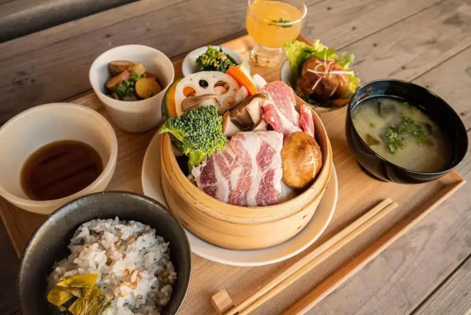 The hostel & Tatami bar UCHIKOBARE