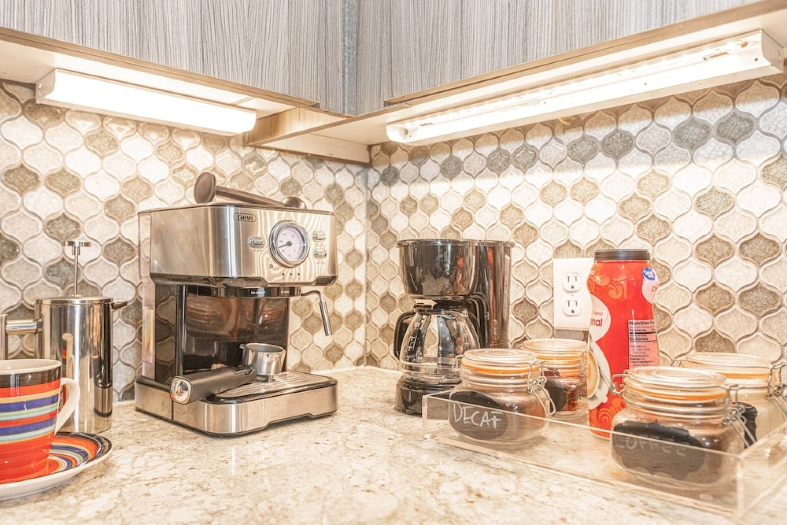 Central King Bed Lux Suite 110