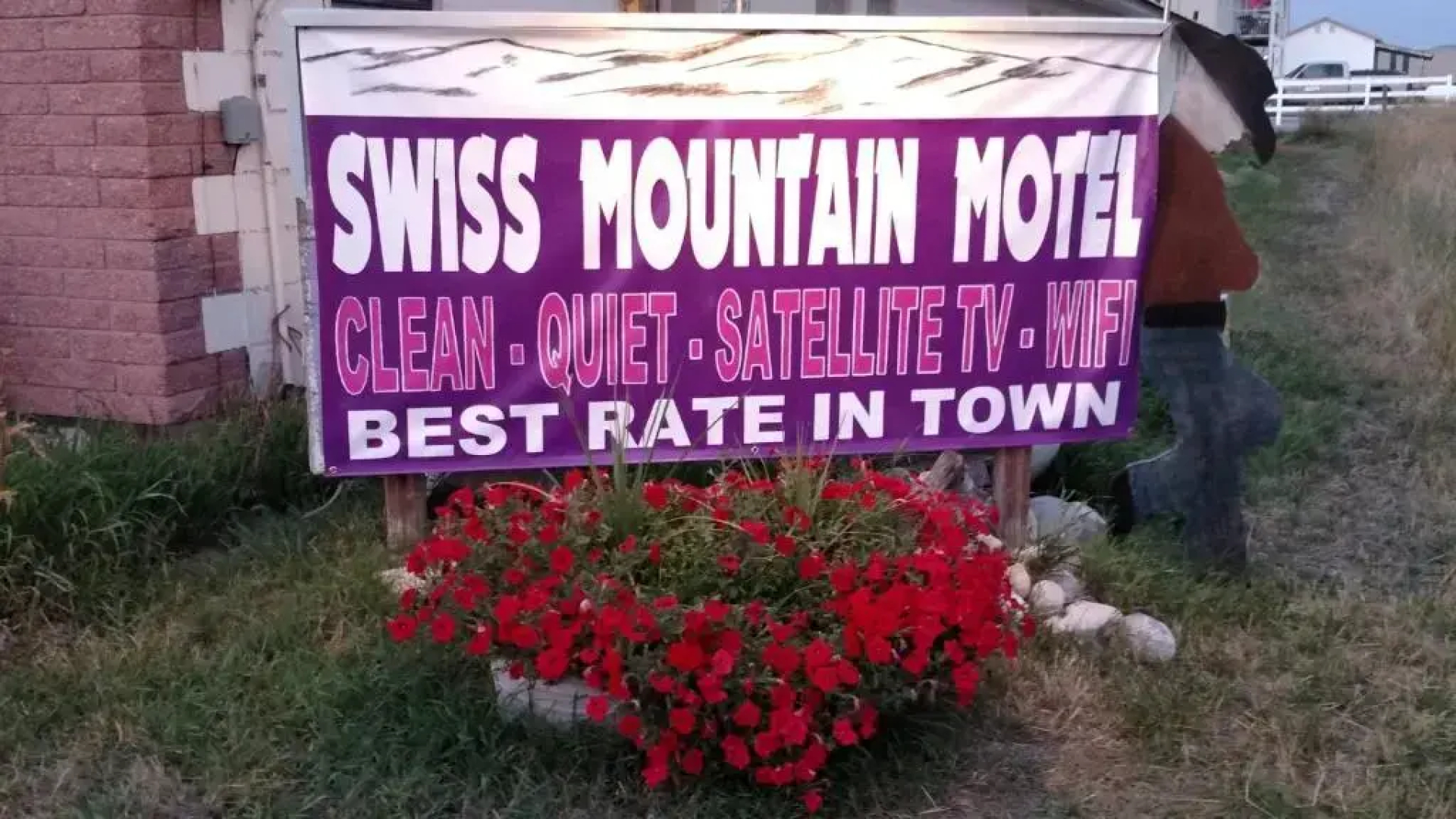 Swiss Mountain Motel