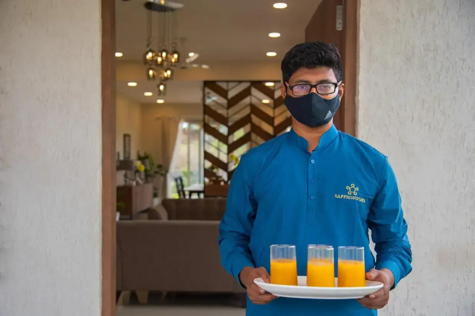 SaffronStays Midori, Kolad - private pool villa near river rafting camp