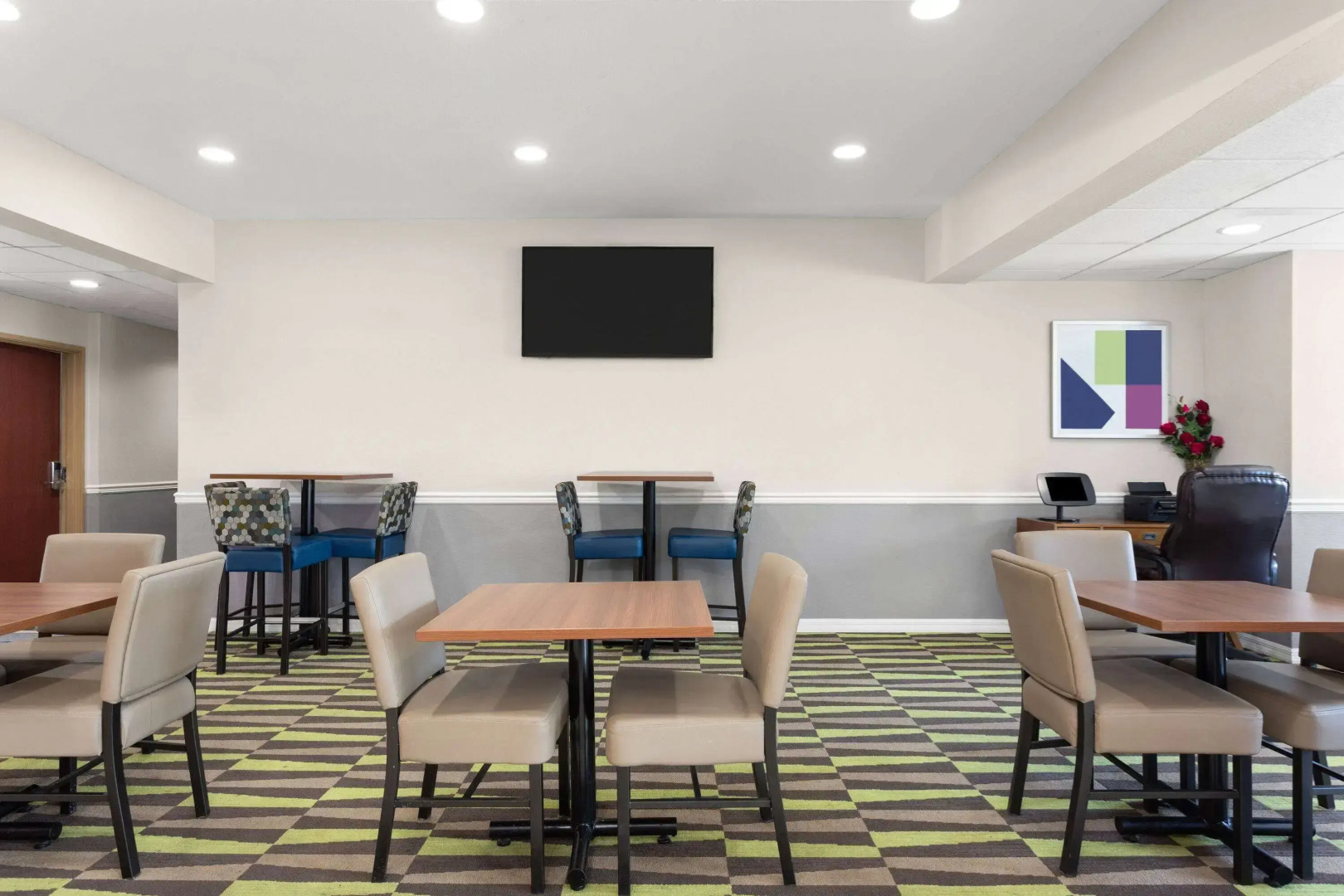 Microtel Inn & Suites by Wyndham Panama City