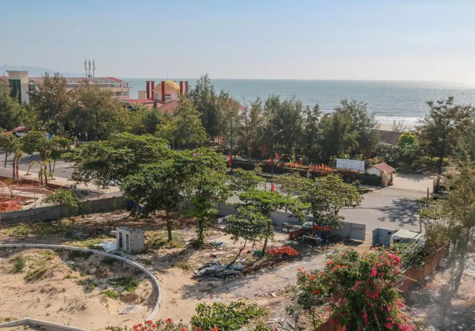 Ngoc Han Hotel By The Moment