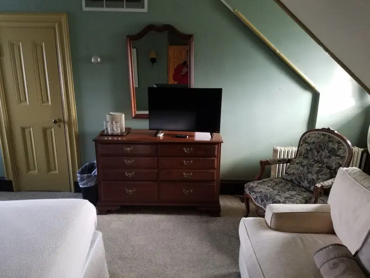 Cameron Estate Inn & Restaurant