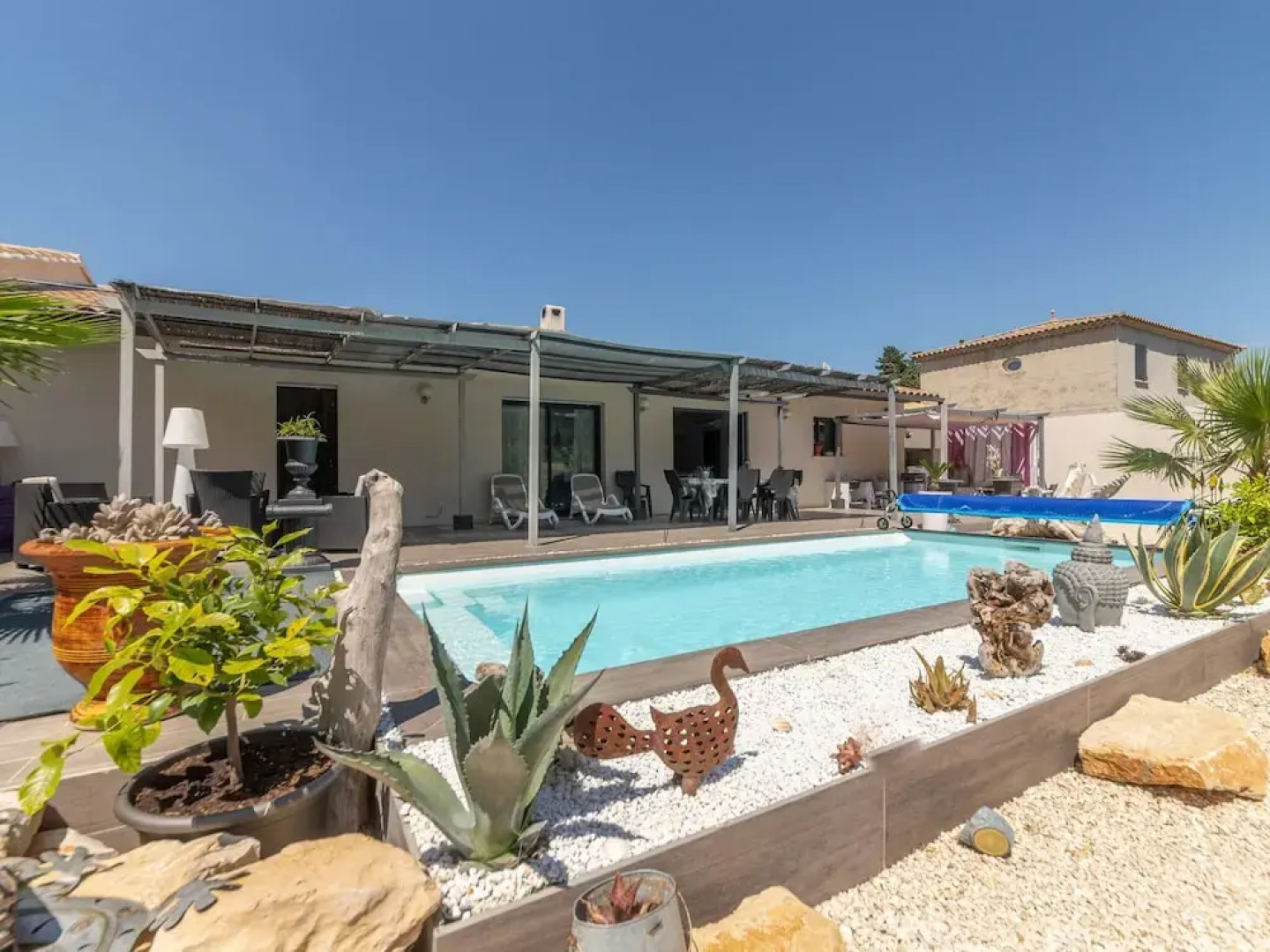 Serene Villa in Saint-Victor-la-Coste with Private Pool