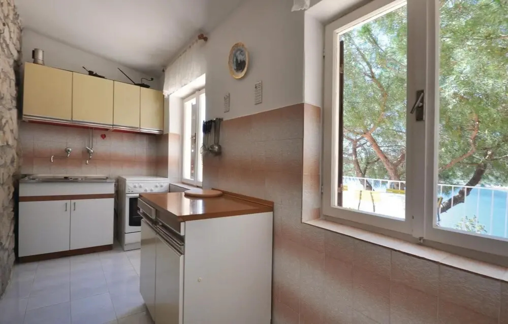 Nice Home in Vinisce With Wifi and 2 Bedrooms