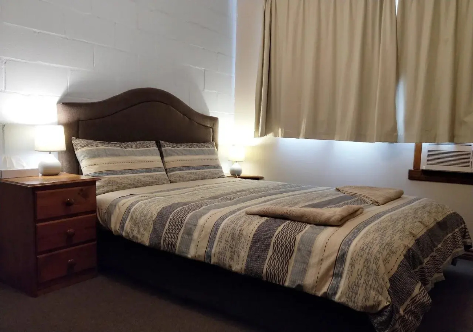 Twelve Apostles Motel & Country Retreat