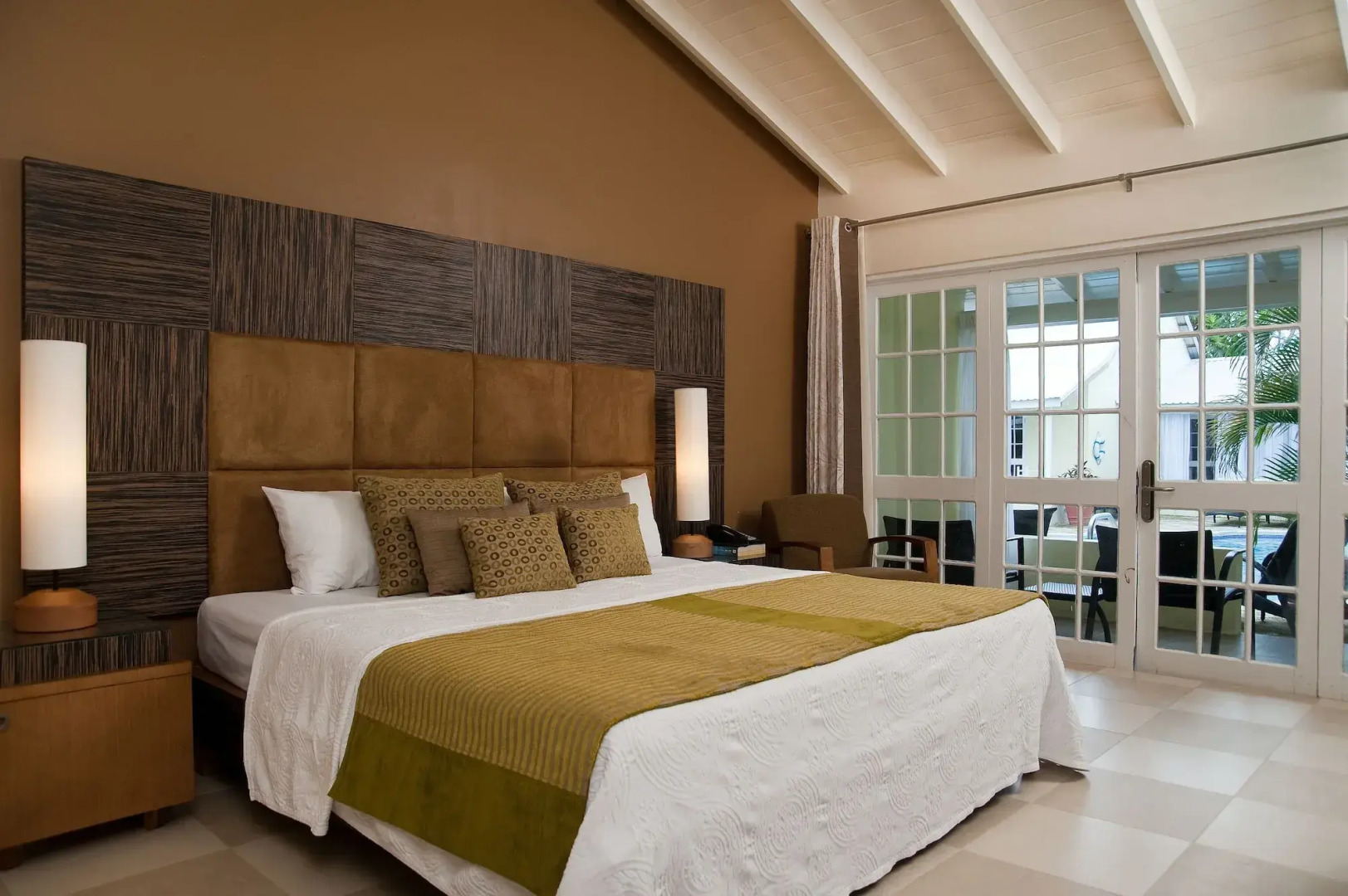 Island Inn All Inclusive Hotel