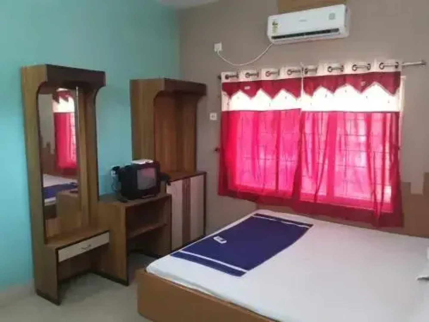 Neelanjana's Hotel Hindustan