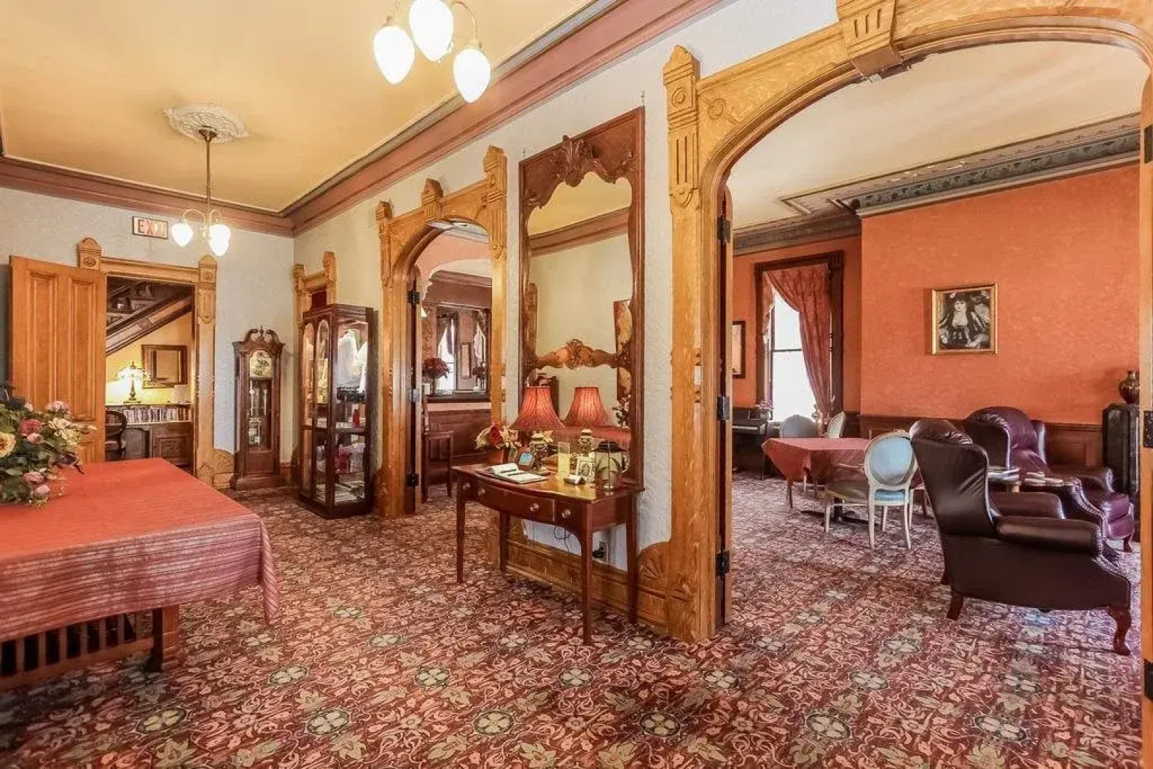 The Kalamazoo House Downtown Hotel & Suites