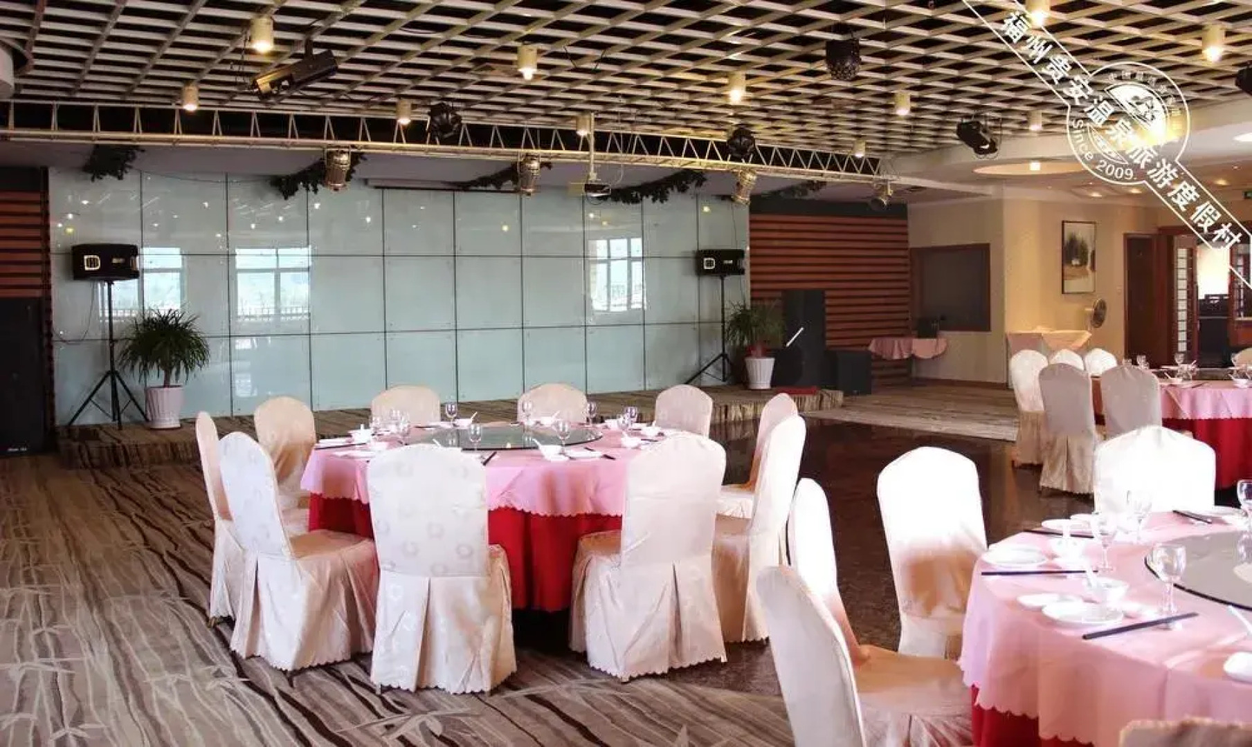 Guian Hot Spring Conference Center Hotel