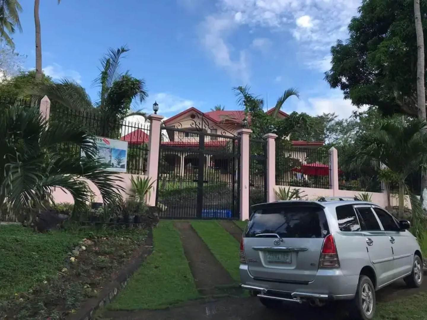 Hilltop Bed & Breakfast