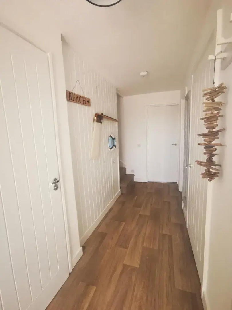 87 Marineside Beach Side Property With Stunning sea Views