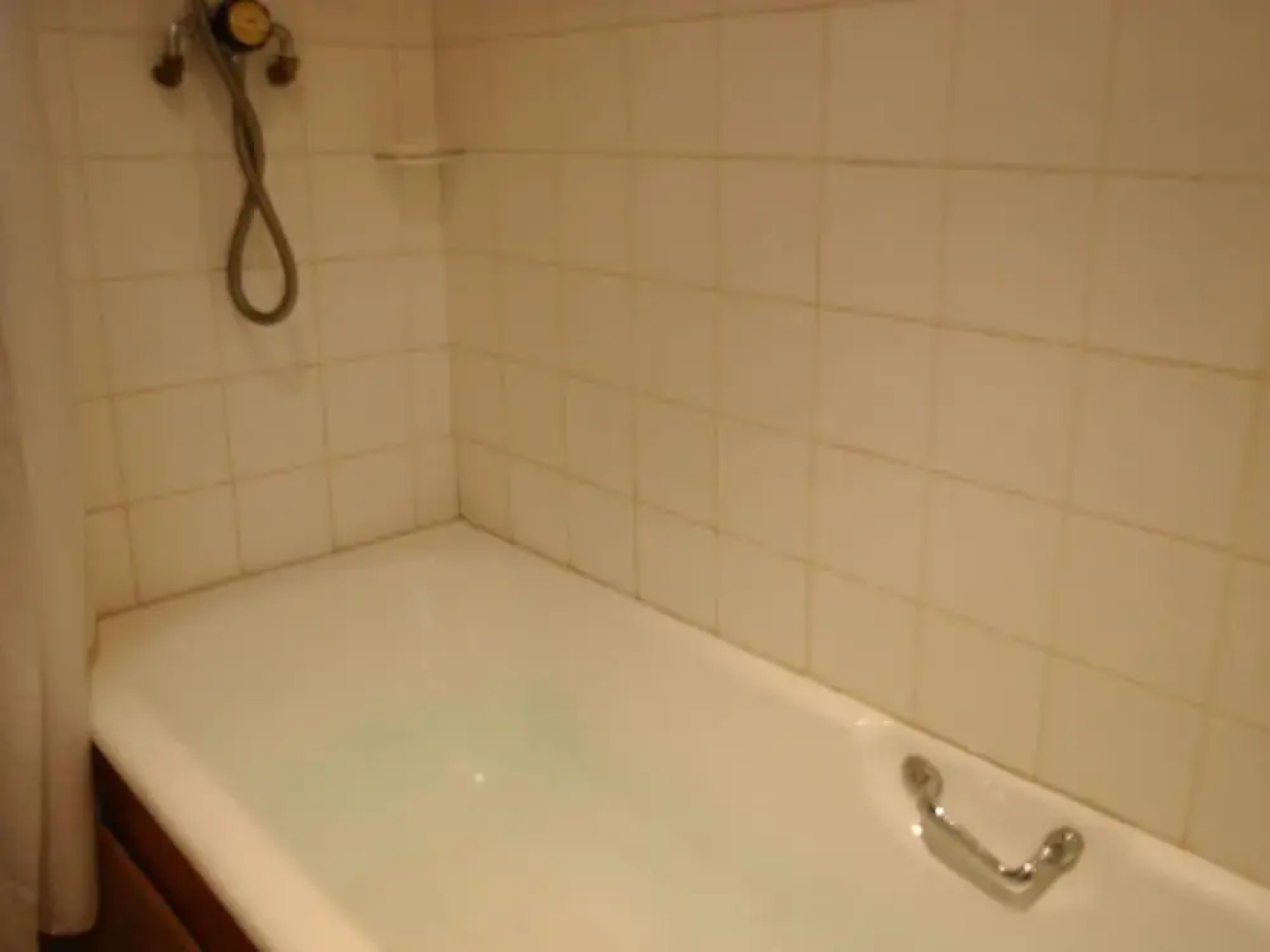 Cosy Cottage With Authentic Fireplace in the Breathtaking Duffryn Valley