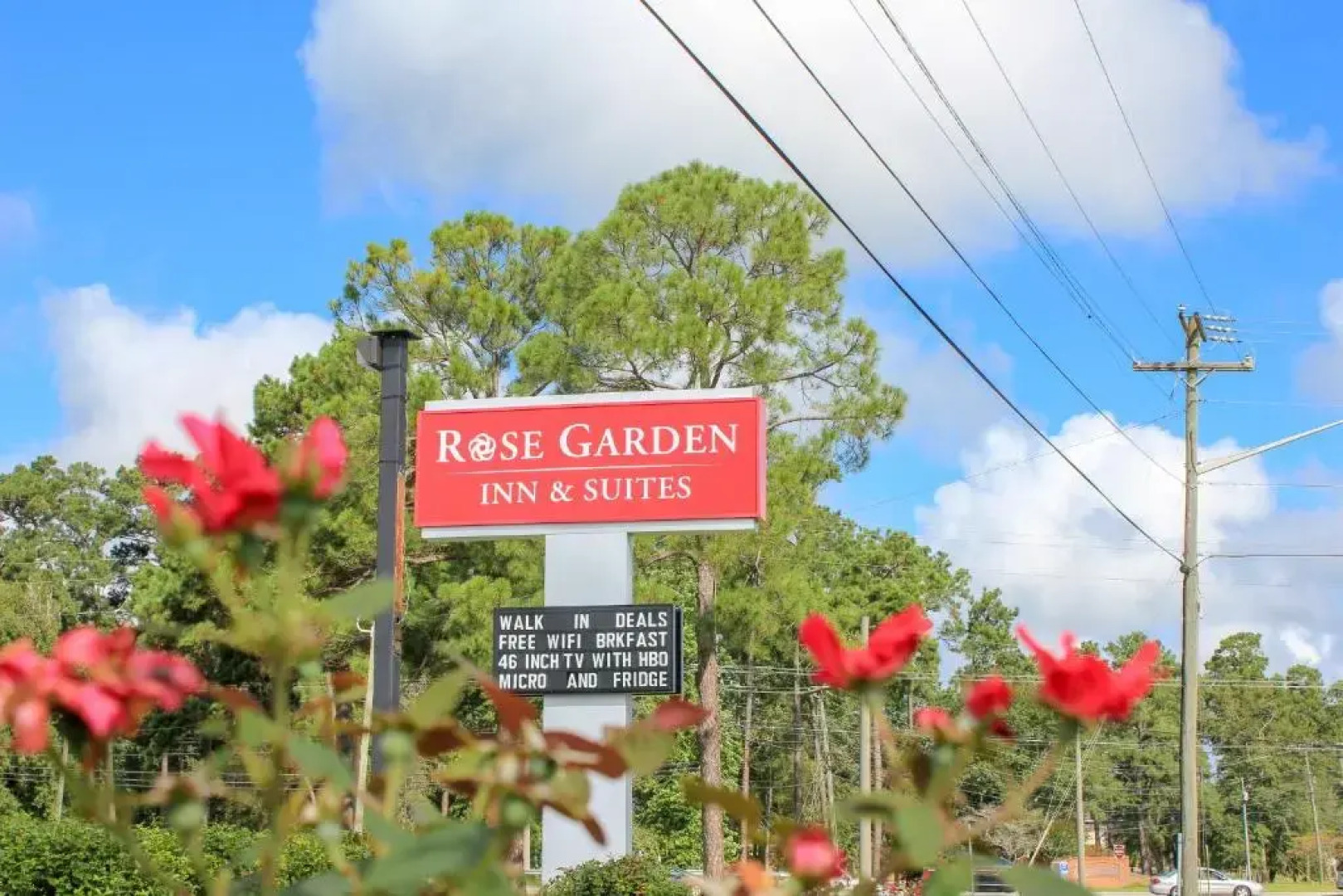 Rose Garden Inn & Suites