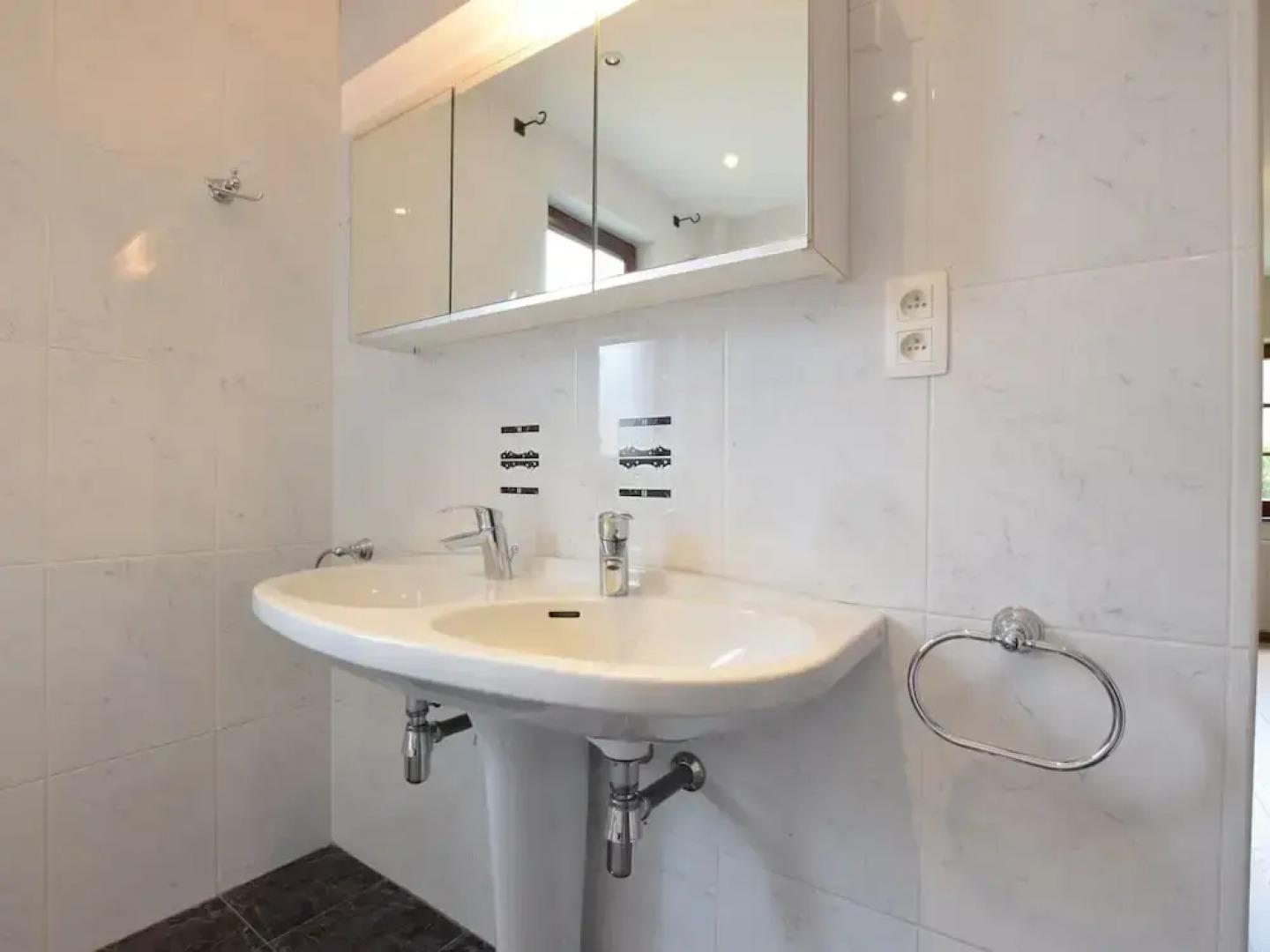 House in Vielsalm Near Tropical Pool