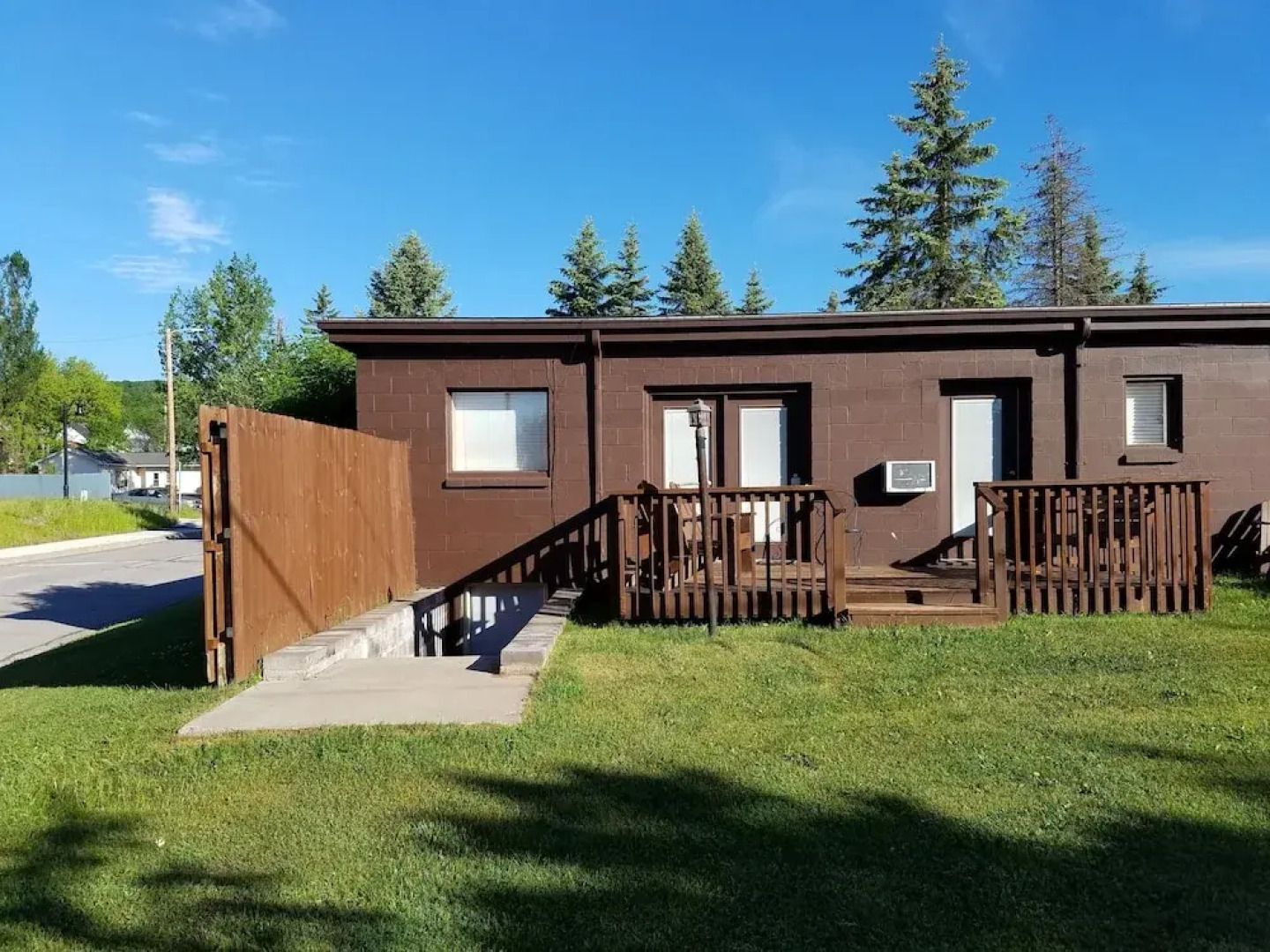 The Willard Munger Inn