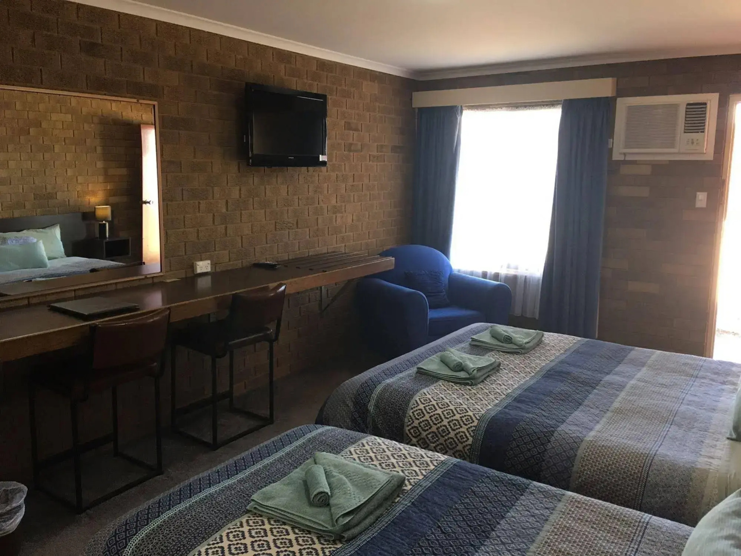 Camellia Motel