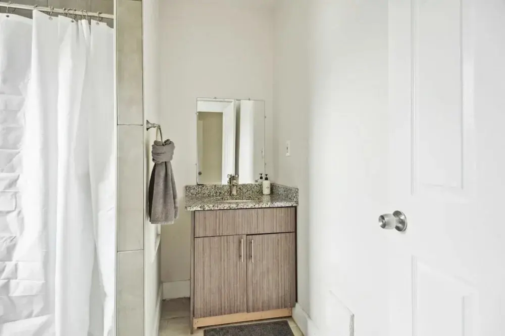 Spacious 4BR Getaway: Perfect for Family & Friends